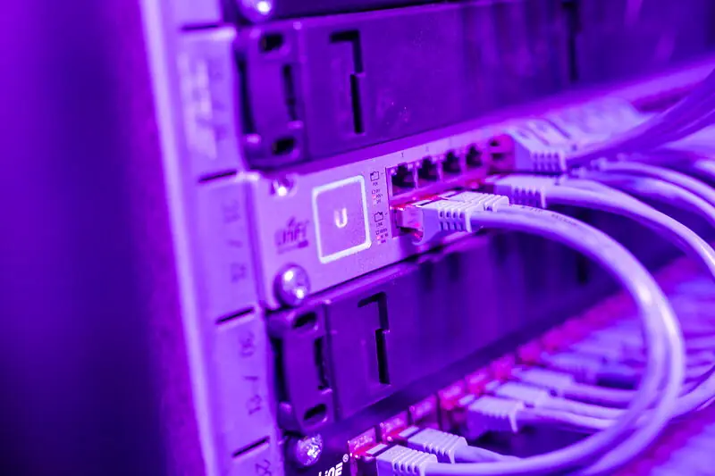 Netzwerk- und Server-Infrastruktur